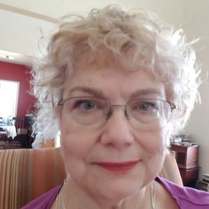 Meet your Posher, Deborah